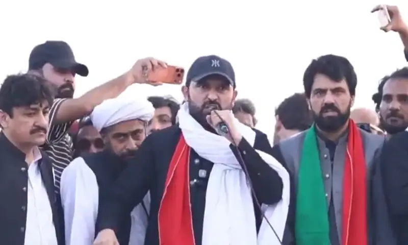 PTI Long March Moves Toward Peshawar as Government Sets Conditions for Talks